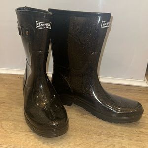 Kenneth Cole Reaction Rainboots